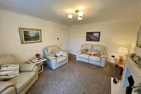 3 bedroom detached bungalow for sale, Crofters Close, Great Sutton, CH66