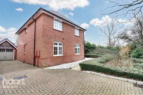 4 bedroom detached house for sale, Sellars Way, Basildon