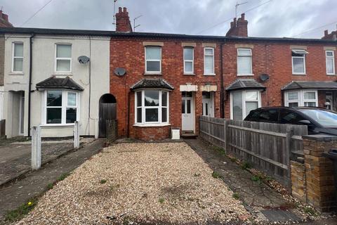 3 bedroom terraced house to rent, Newport Pagnell