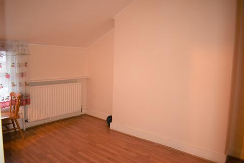 2 bedroom flat to rent, London, NW6