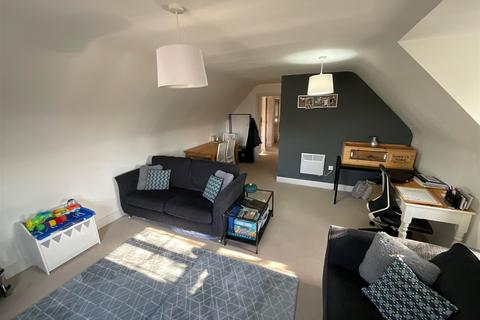 2 bedroom apartment for sale, Jacobs Court, Crawley RH10