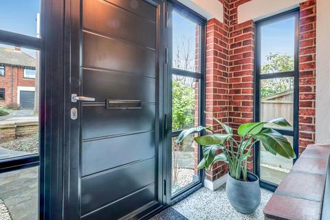 128 Burlescoombe Road, Southend-on-sea, SS1 3PS
