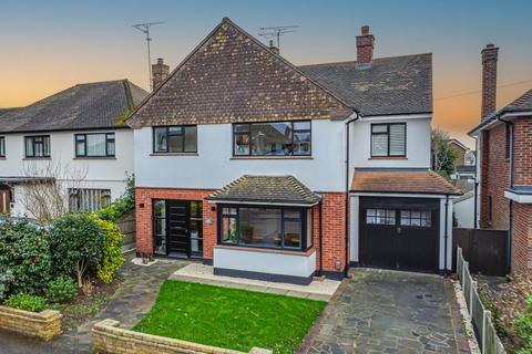 128 Burlescoombe Road, Southend-on-sea, SS1 3PS