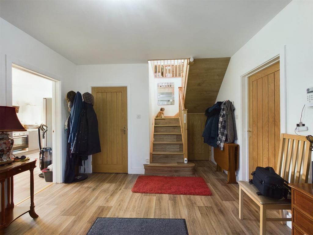 Hallway.jpg