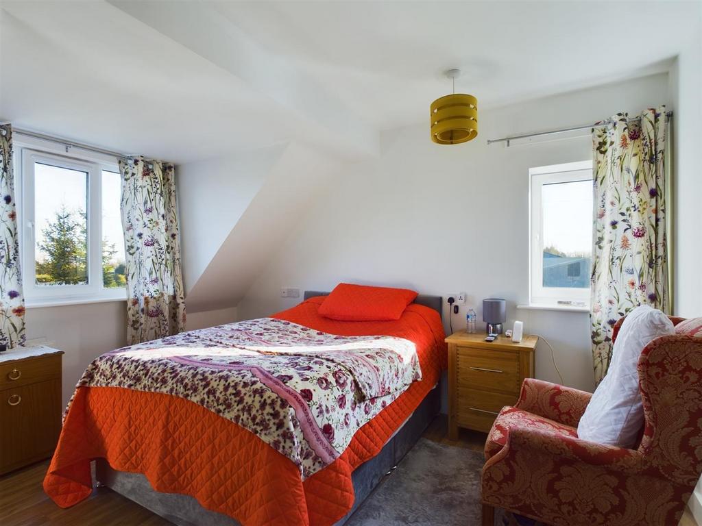 Bedroom 2.jpg