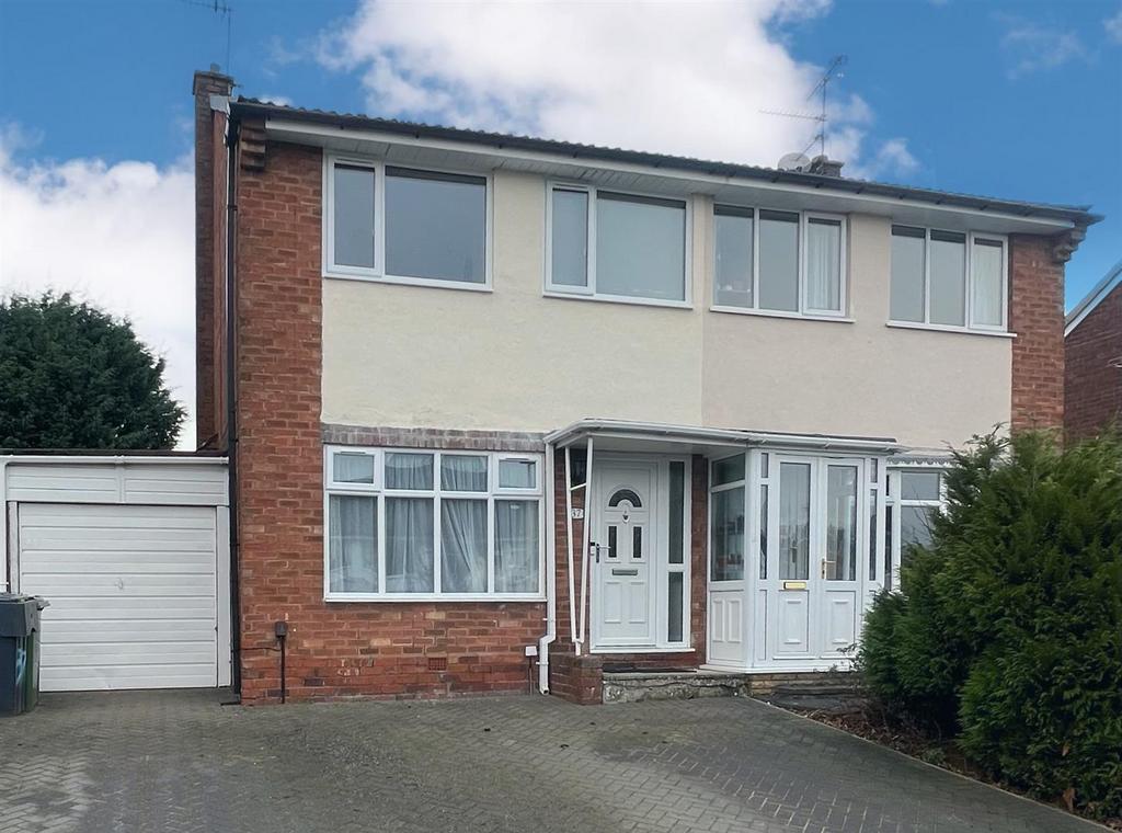 Willow Close Hagley 1.jpg