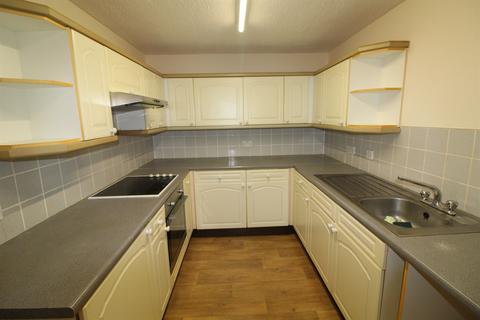 2 bedroom apartment to rent, Lister Court, Ilkley