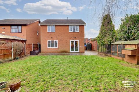 4 bedroom detached house for sale, Peak Close, Rugeley WS15