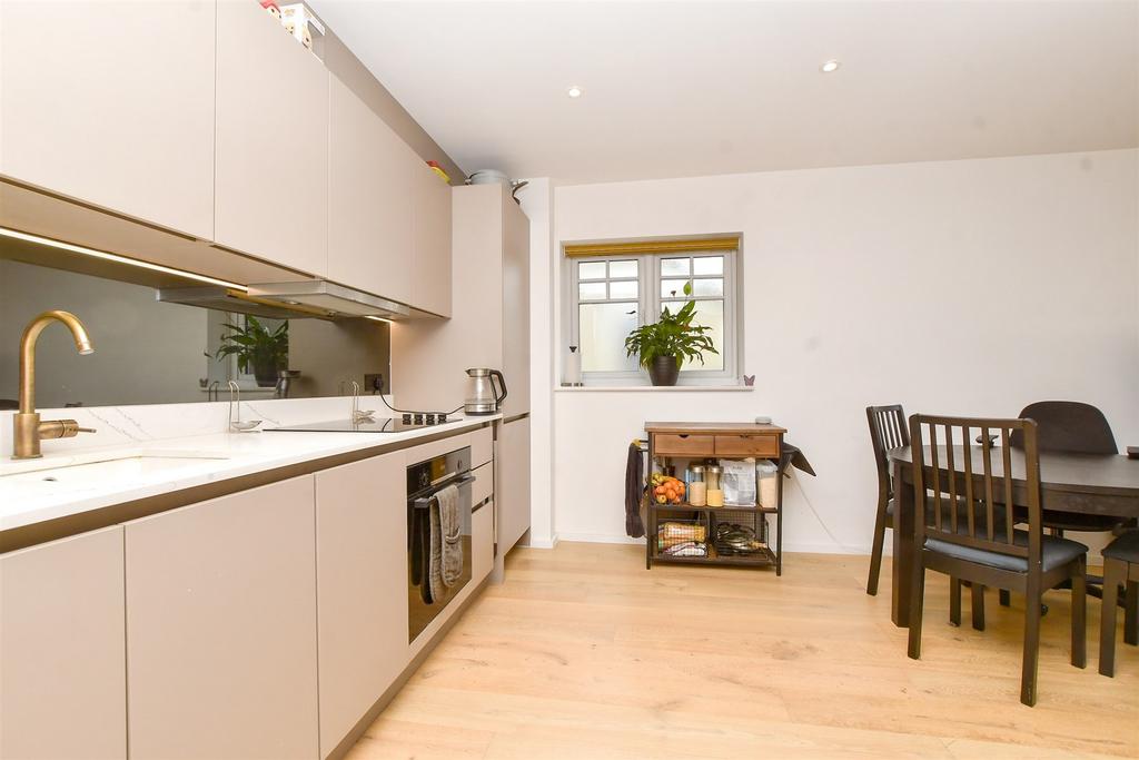 Kitchen / Lounge / Dining Room