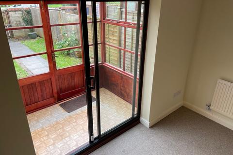 2 bedroom terraced house to rent, Couzens Close, Bristol BS37