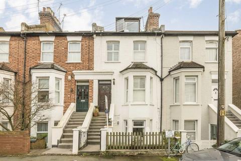 2 bedroom flat to rent, Brownlow Road, London N3