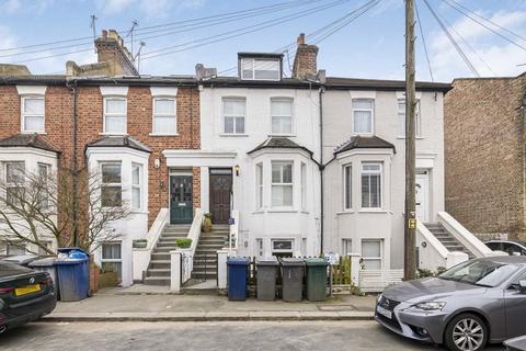 2 bedroom flat to rent, Brownlow Road, London N3