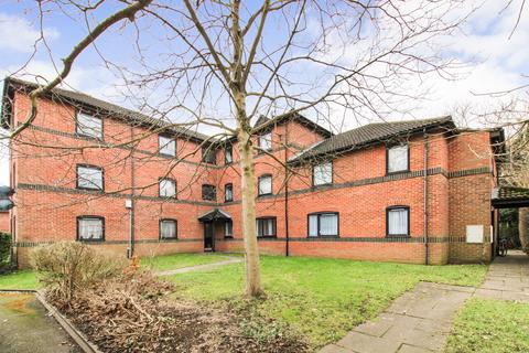 1 bedroom apartment for sale, Wetherby Gardens,  Farnborough, GU14