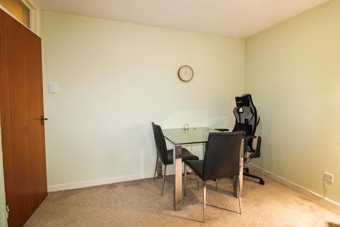 1 bedroom apartment for sale, Wetherby Gardens,  Farnborough, GU14