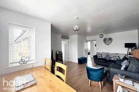 2 bedroom flat for sale, Nottage Crescent, Braintree