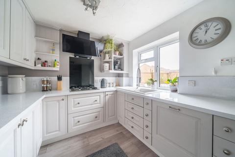 54 Lapin Lane, Hatch Warren, Basingstoke, RG22 4XH