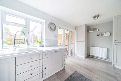 54 Lapin Lane, Hatch Warren, Basingstoke, RG22 4XH