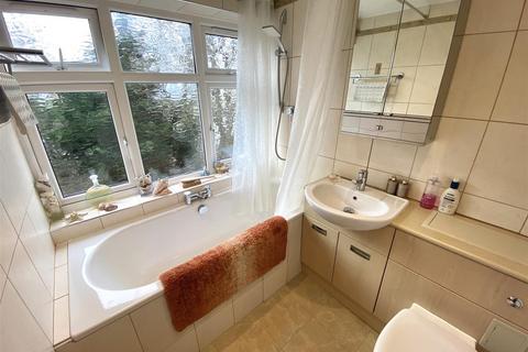 51 Mount Echo Avenue, London, E4 7JX