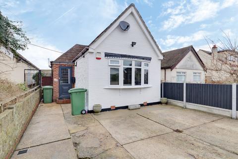 2 bedroom detached bungalow for sale, Parsonage Road, Rainham RM13