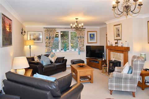 High Ridge, 8b Five Bells, Watchet, TA23 0HZ