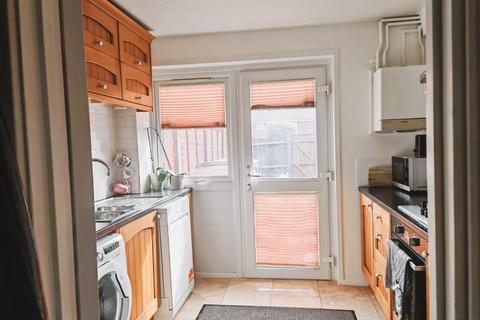 2 bedroom terraced house for sale, Vanquisher Walk, Gravesend, DA12