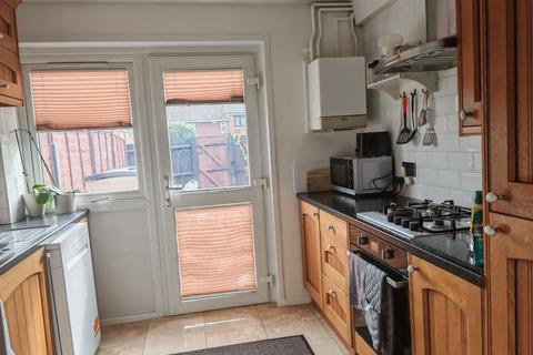 2 bedroom terraced house for sale, Vanquisher Walk, Gravesend, DA12