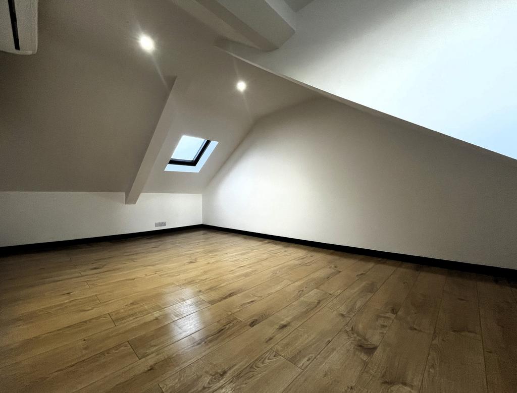 Loft room 2