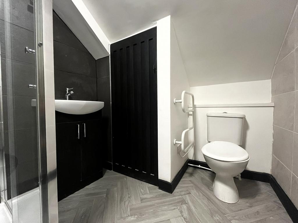 Bathroom 2