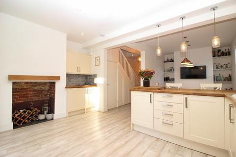 3 bedroom semi-detached house for sale, Sevenoaks Road, Borough Green TN15