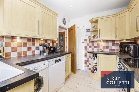 3 bedroom semi-detached house for sale, Littlebrook Gardens, Cheshunt