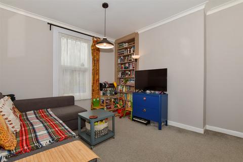 3 bedroom townhouse for sale, Tonbridge Road, Maidstone, Kent