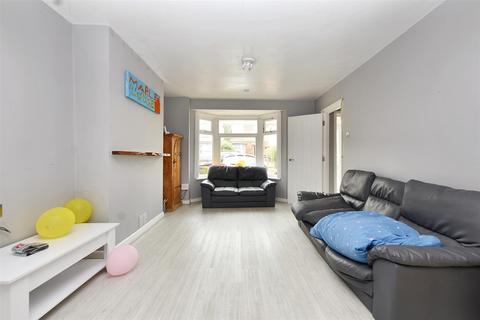 3 bedroom terraced house for sale, Victoria Road, Eastbourne