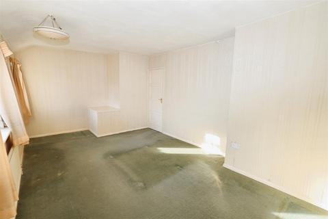 18 Barton Way, Borehamwood, WD6 1PH
