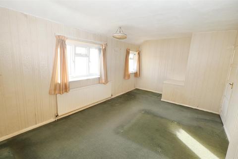 18 Barton Way, Borehamwood, WD6 1PH