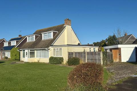 4 bedroom detached house for sale, Knowland Drive, Milford on Sea, Lymington, Hampshire, SO41