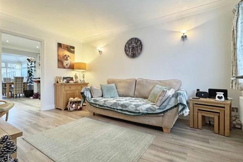 77 Ragley Close, Great Notley, Braintree, CM77 7XP