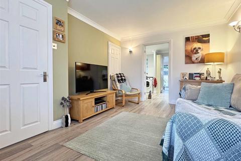 77 Ragley Close, Great Notley, Braintree, CM77 7XP