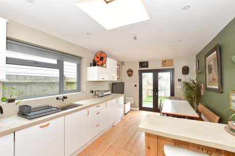 2 bedroom ground floor flat for sale, Western Road, Hurstpierpoint, West Sussex