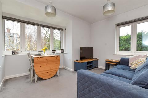 2 bedroom flat for sale, Leddrede House, Leatherhead KT22