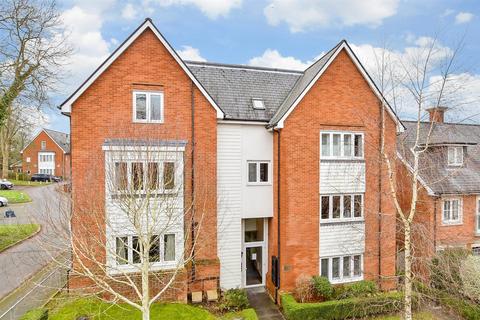 2 bedroom flat for sale, Leddrede House, Leatherhead KT22