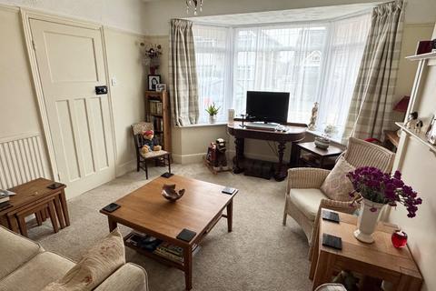 3 bedroom end of terrace house for sale, Waltons Avenue, Holbury, Southampton, Hampshire, SO45