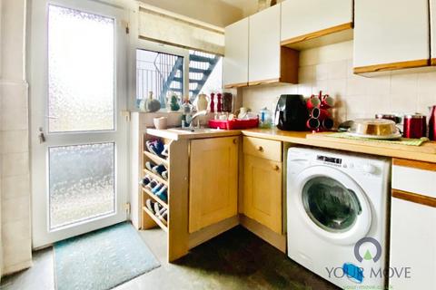 2 bedroom flat for sale, Prideaux Road, East Sussex BN21