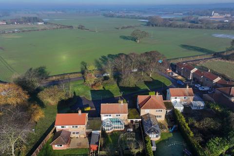 2 Derwent Close, Elvington, York, YO41 4AW