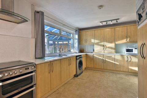 2 Derwent Close, Elvington, York, YO41 4AW