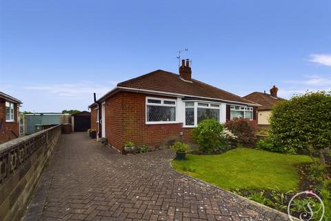 3 bedroom semi-detached bungalow for sale, Templegate Drive, Leeds