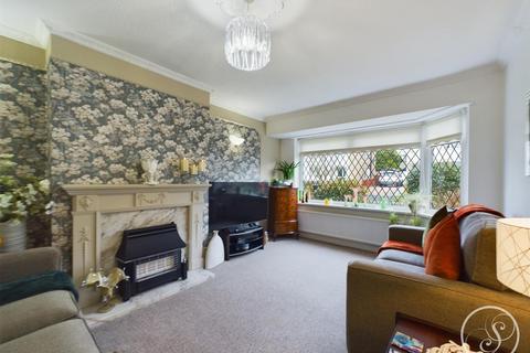 3 bedroom semi-detached bungalow for sale, Templegate Drive, Leeds