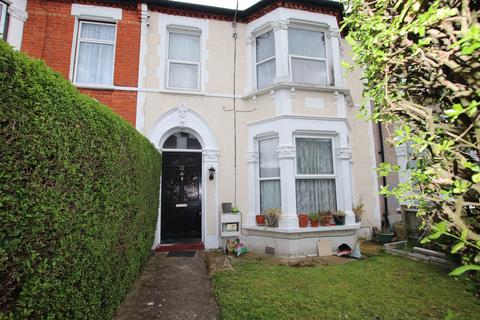 3 bedroom terraced house for sale, Birkhall Road, London SE6