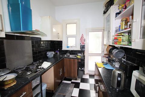 3 bedroom terraced house for sale, Birkhall Road, London SE6