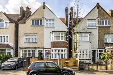 Flat 2, 21 Drewstead Road, London, SW16 1LY