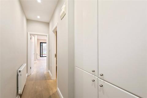 Flat 2, 21 Drewstead Road, London, SW16 1LY